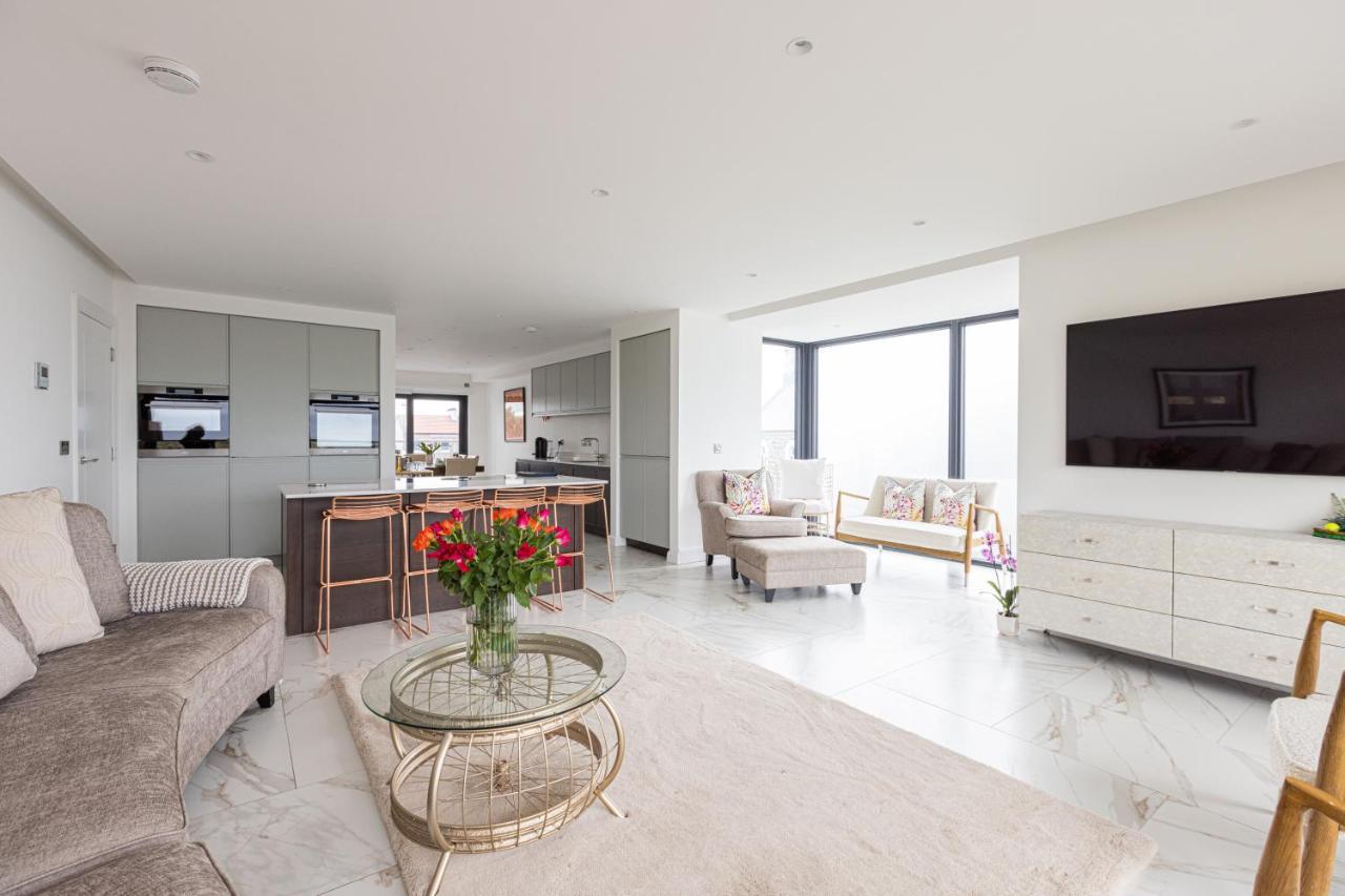 Curran Gate Luxury Serviced Apartments, Portrush Bagian luar foto