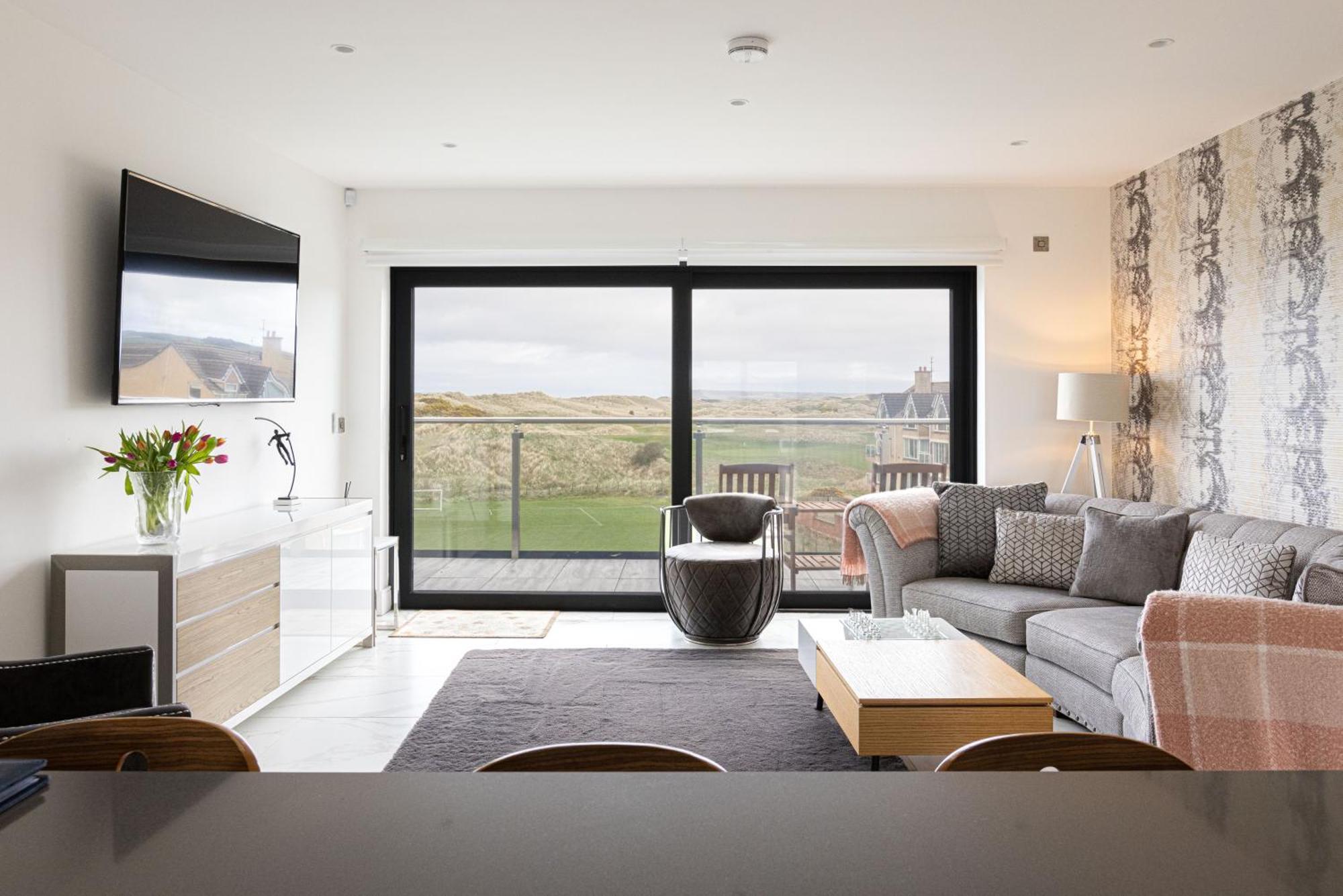 Curran Gate Luxury Serviced Apartments, Portrush Bagian luar foto