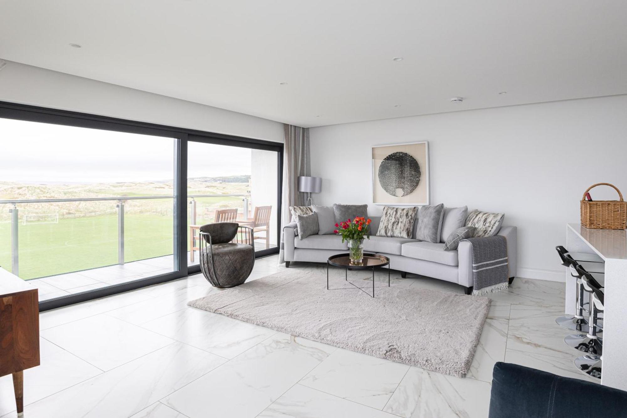 Curran Gate Luxury Serviced Apartments, Portrush Bagian luar foto